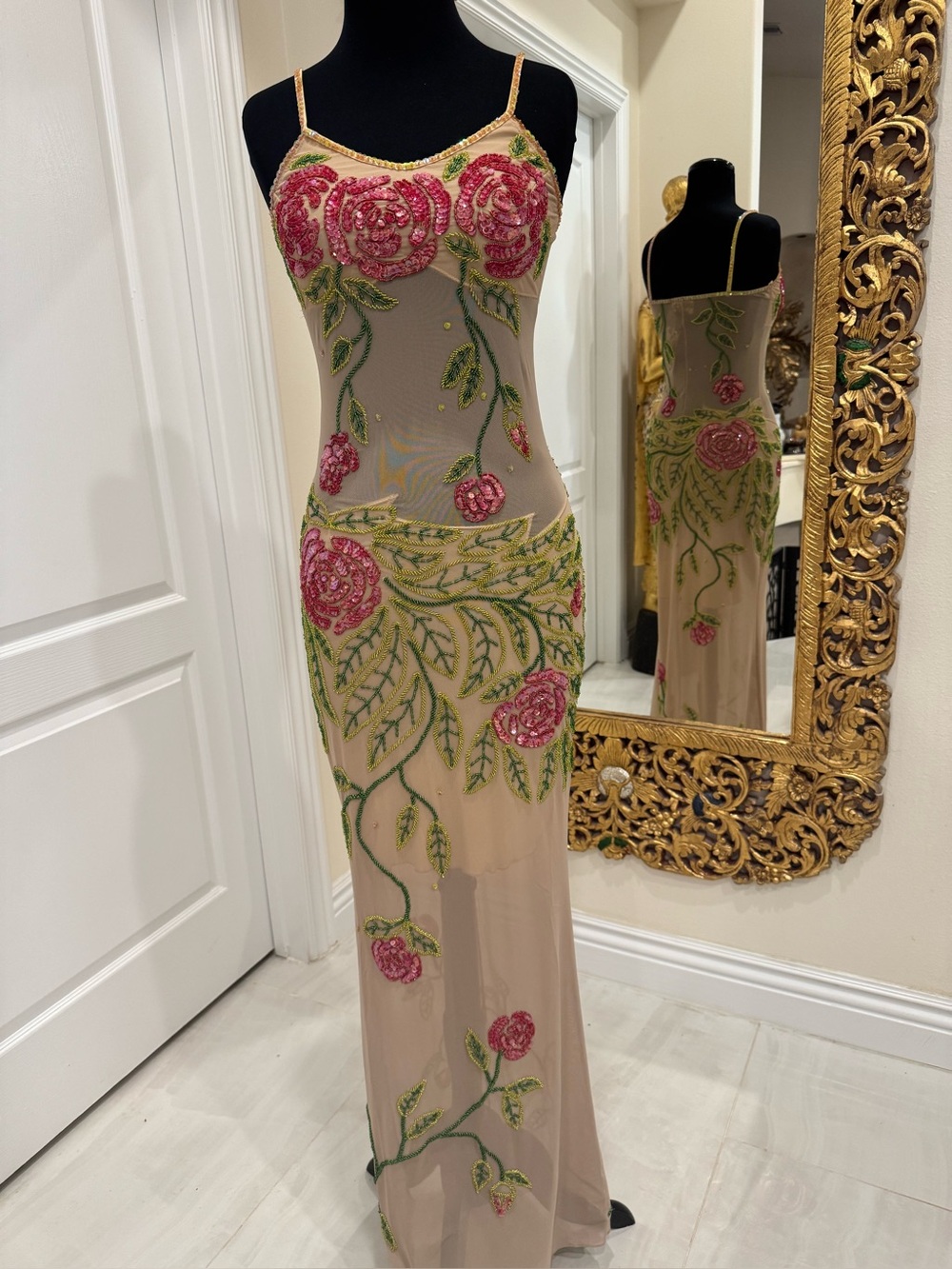 Attitudes by Debra Elegant Floral hand beaded dress!